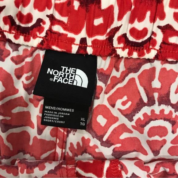 THE NORTH FACE Class V Pull On Mens Shorts XL Rococco Red Ashbury Floral Print - Picture 5 of 9
